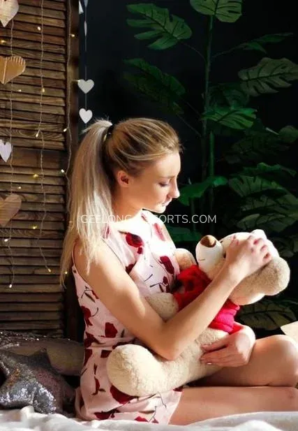 Geelong escorts Julia — 3