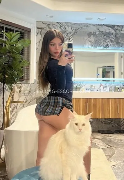 Geelong escorts Natalie — 2