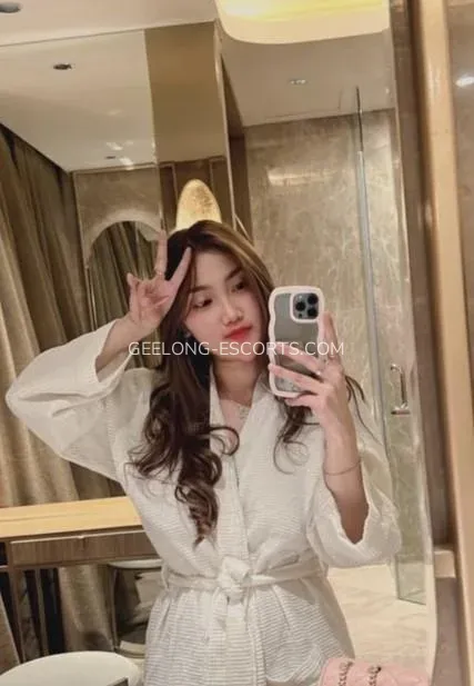 Geelong escorts Naomi — 8