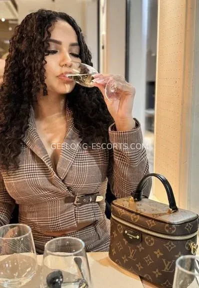 Geelong escorts Vanessa — 3