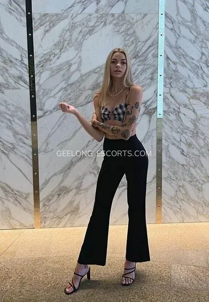 Geelong escorts Emilia — 3