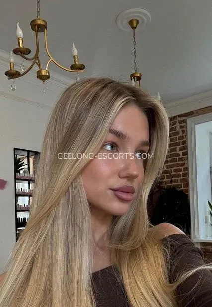 Geelong escorts Melanie — 3