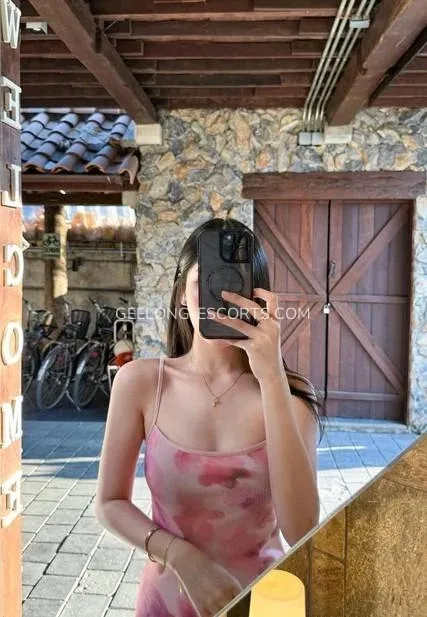 Geelong escorts Lucy — 8