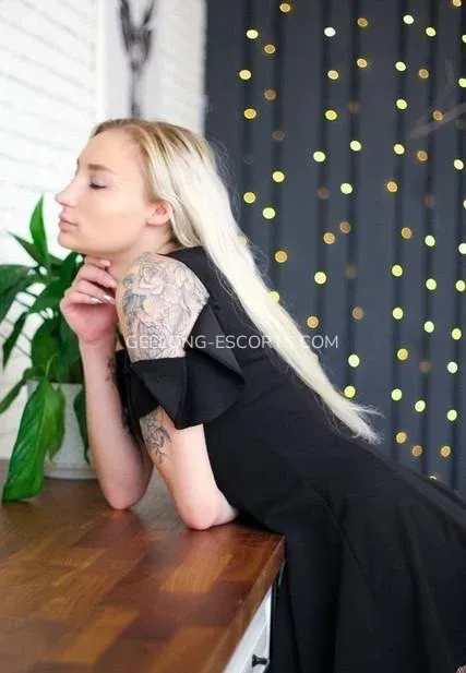 Geelong escorts Julia — 4