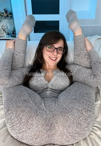 Geelong escorts Abril — 1