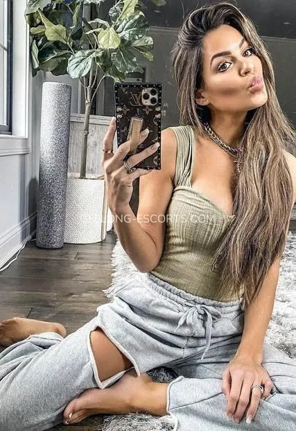 Geelong escorts arianna