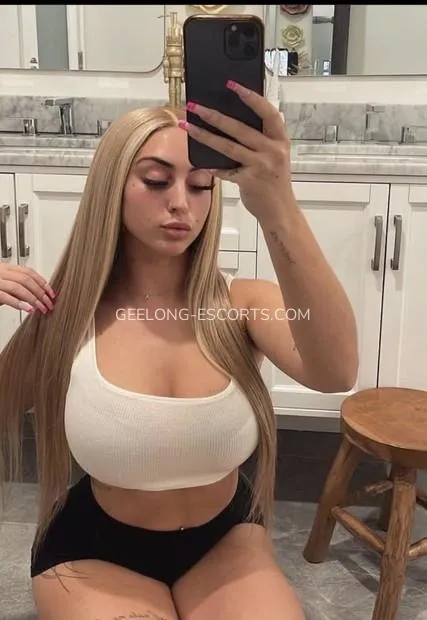 Geelong escorts Lovisa — 2