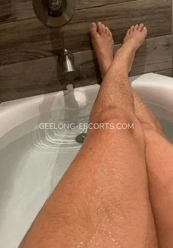 Geelong escorts Emilia — 3