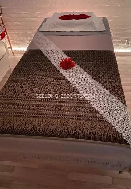 Geelong escorts Mackenzie — 1