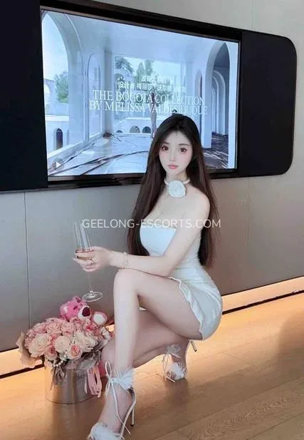 Geelong escorts Melanie — 1