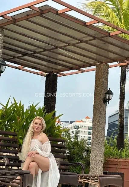Geelong escorts Emilia — 2