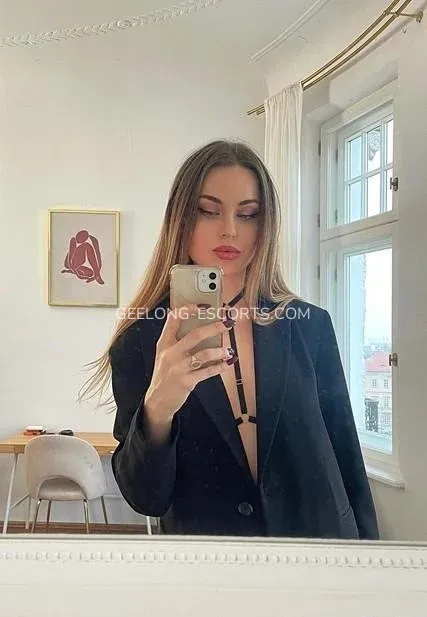 Geelong escorts Charlotte — 3